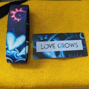 ZOX "Love Grows" Wristband